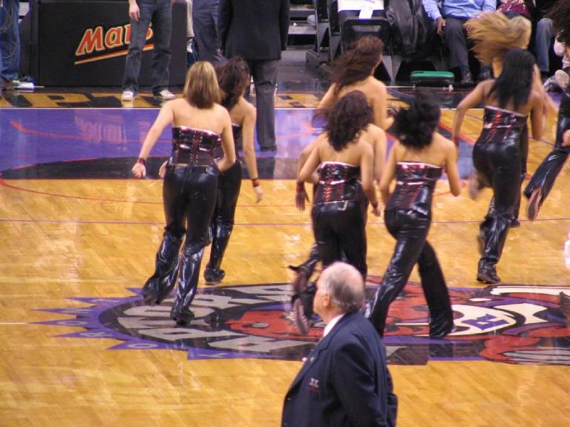 Raptors - 02.04.2005 056.jpg